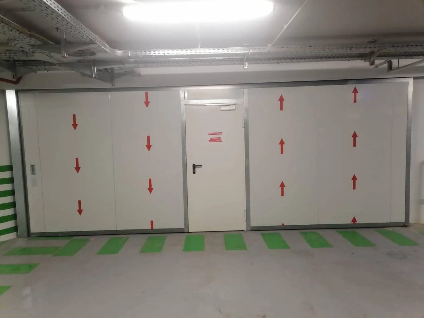 Porte métallique COUPE-FEU